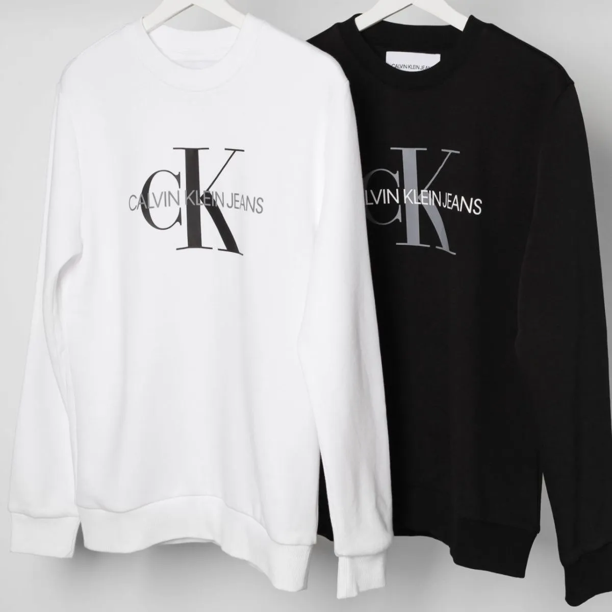 【S-2XL】人気急上昇  シンプル  合わせやすい アルファベット  上質  トレーナー