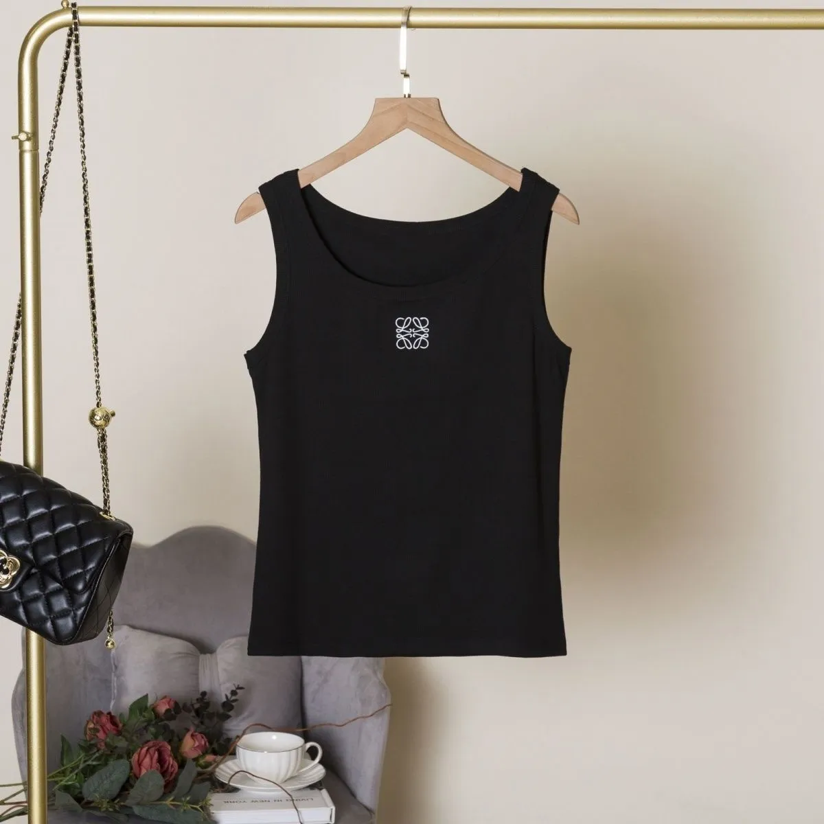 【S-XL】一枚でもお洒落 着回しやすい タンクトップ