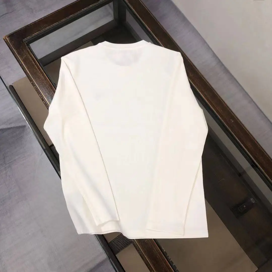今季も大流行 高級感 大注目 日常 カジュアル  超ファッション 大人気 ラウンドネック 長袖 Ｔシャツ