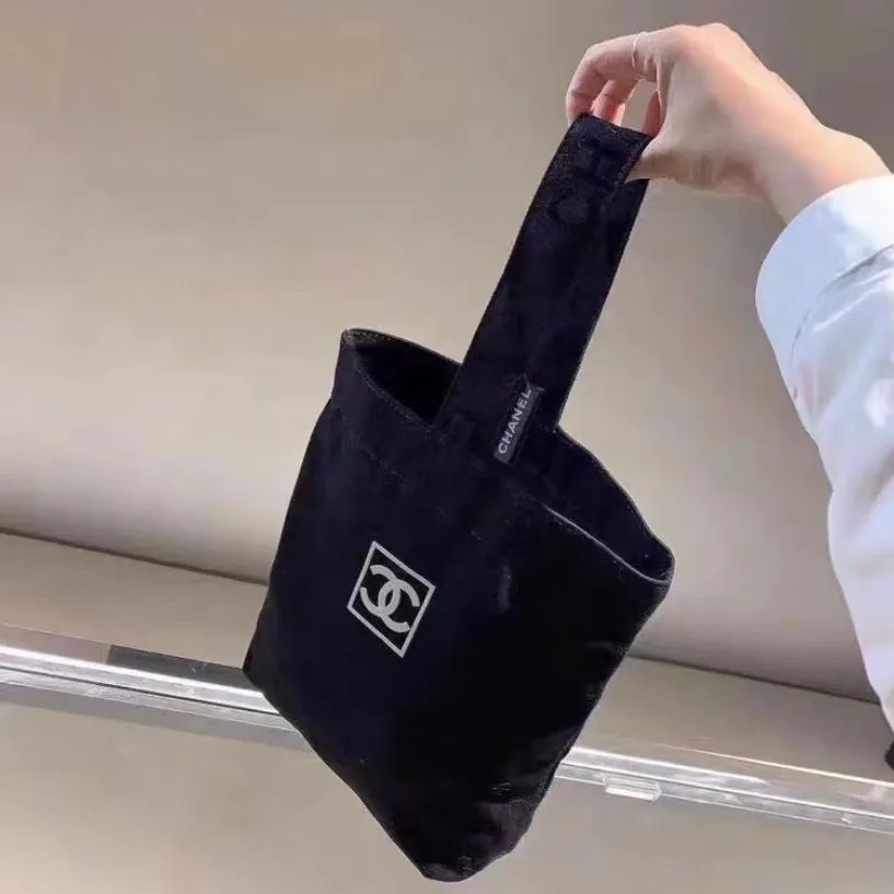 【激安1円！！】売り切れ必至 大人気 シンプル 通勤 お出かけ  レディース キャンバスバッグ