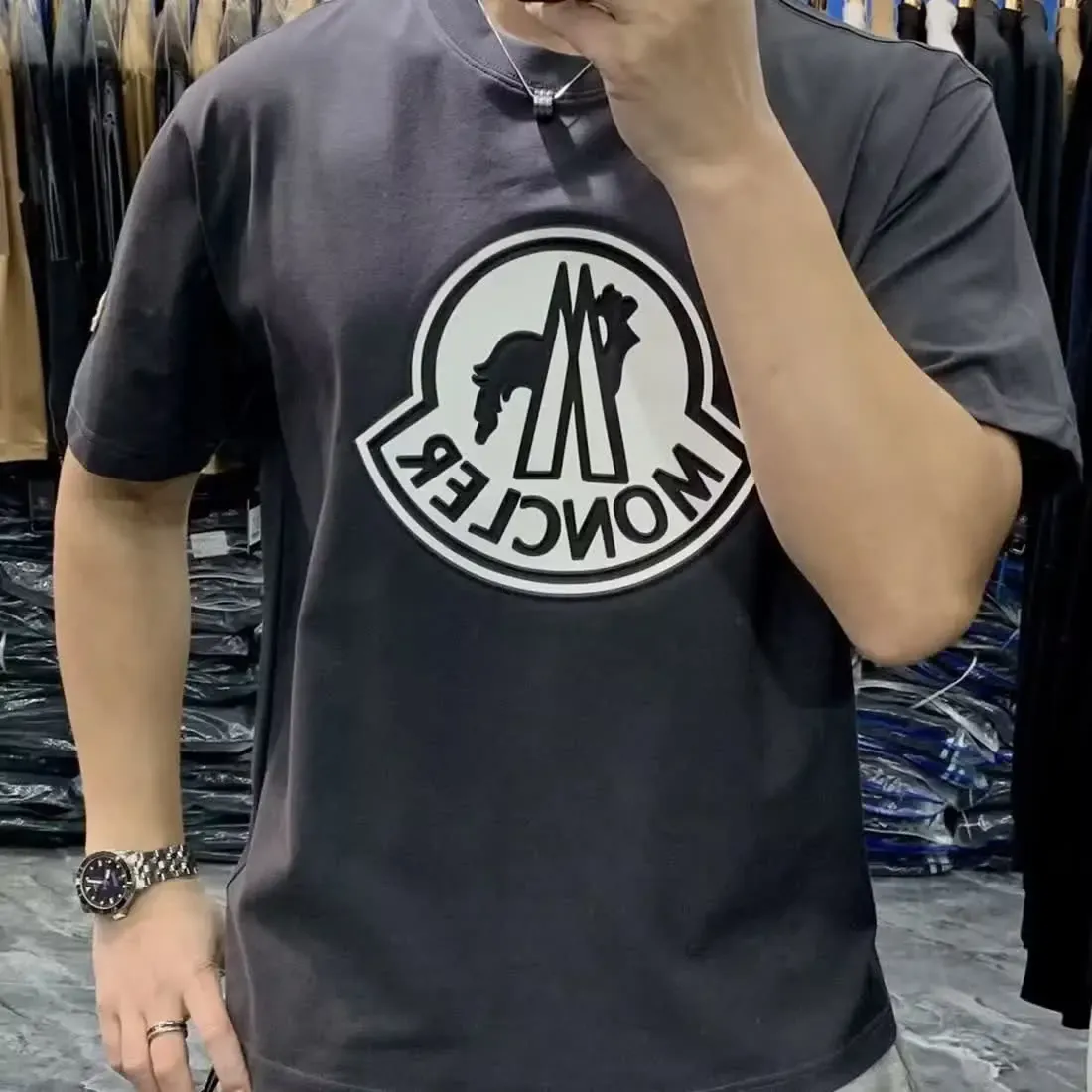 今季も大流行 オシャレ 着心地良い 組み合わせやすい アルファベット お手頃価格 夏  Tシャツ