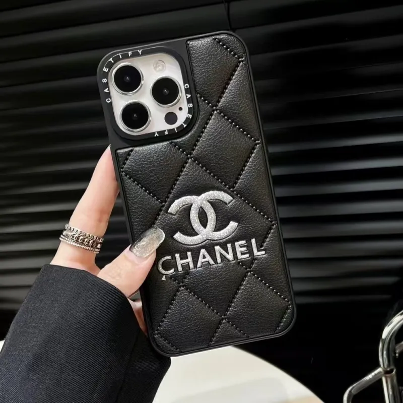 絶対流行 シンプル スタイリッシュ 高品質 フィット感 手触り良くモダン スマホケース