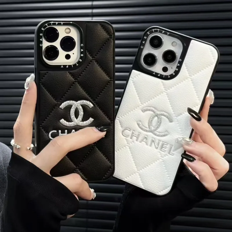 絶対流行 シンプル スタイリッシュ 高品質 フィット感 手触り良くモダン スマホケース