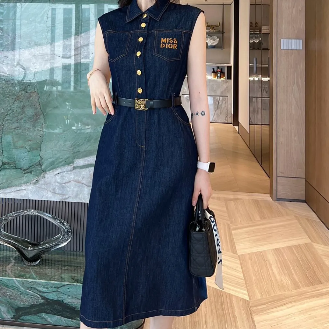 『S-L』新作 高級感 ミニマル クラシック レターフラワー刺繍 ベルト付き ラペルカラー ノースリーブ ワンピース