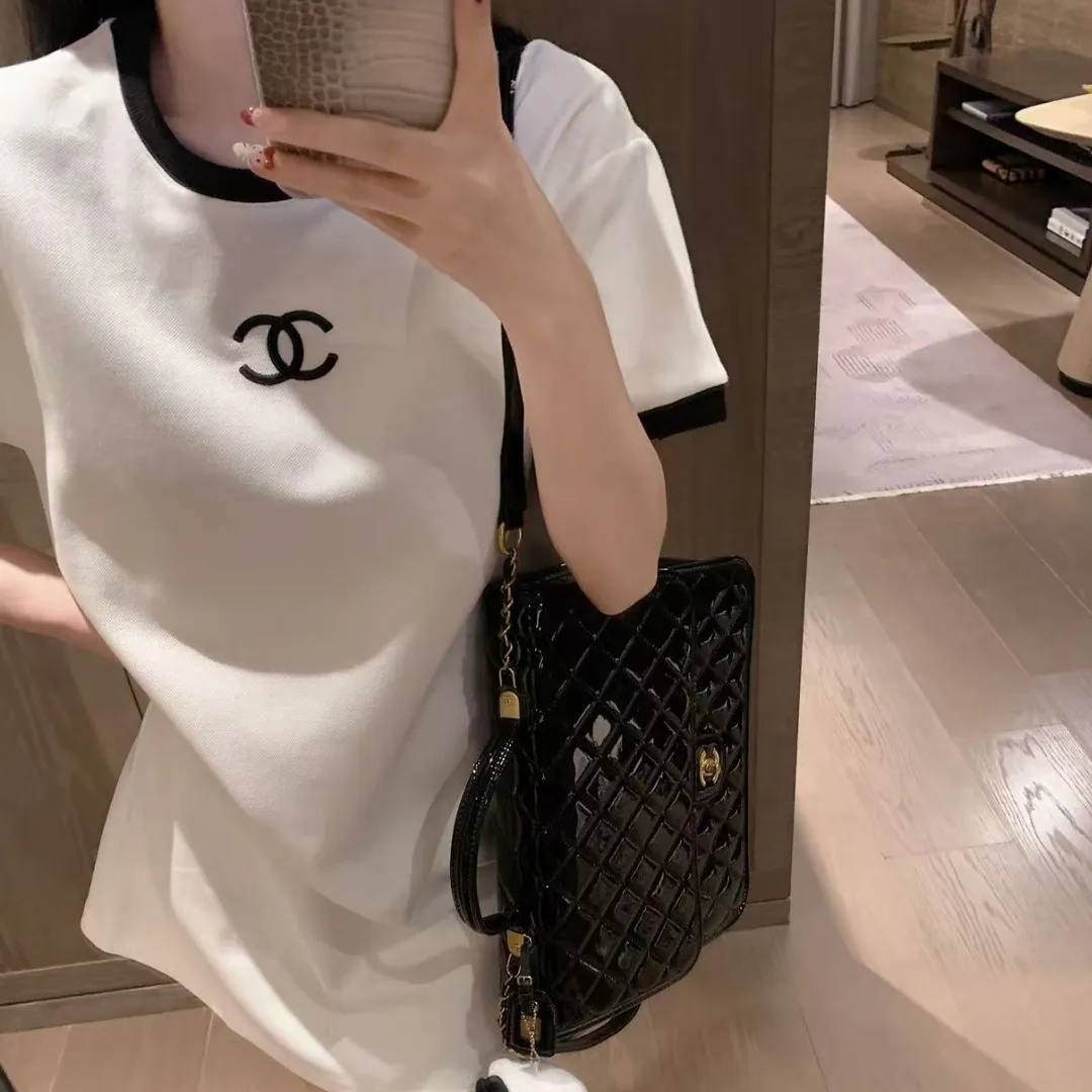 『S-L』あなたにピッタリ 特別感のある一品 長く愛用できる ゆったりシルエット ワンピース