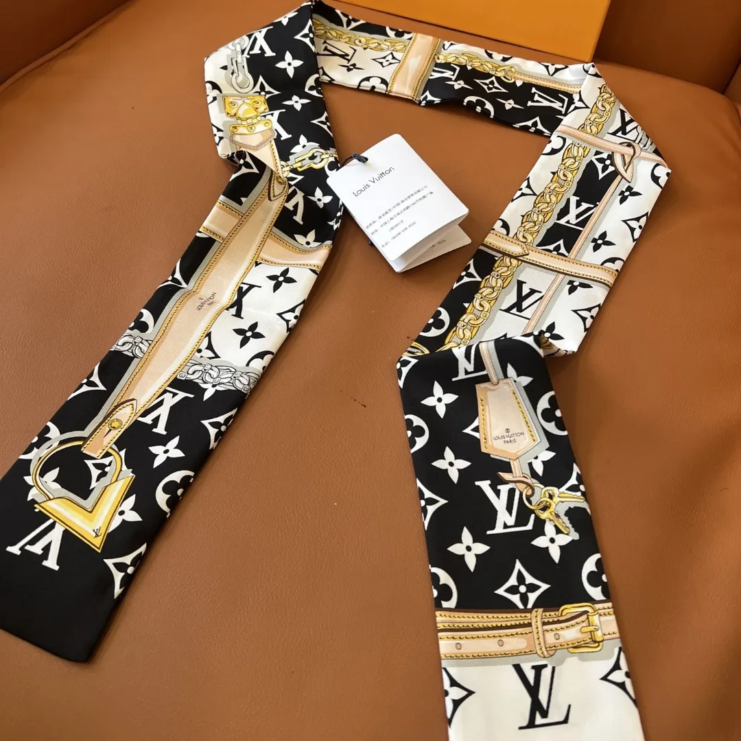 優雅 デイリーコーデに大活躍 上品 魅力的 贅沢感アップ 華奢な印象を与える スカーフ