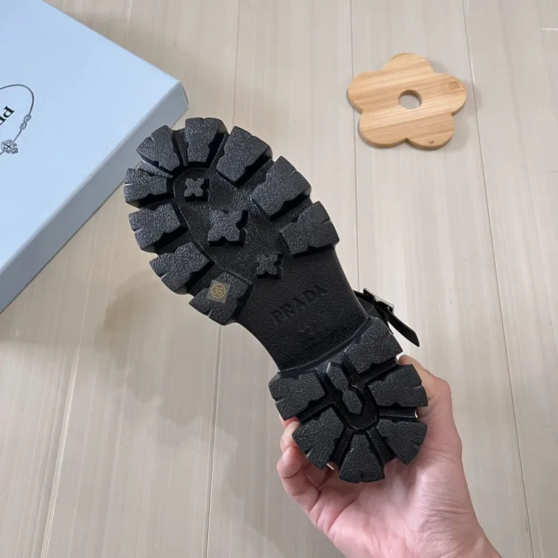 『35-41』 売れ筋 高品質 おしゃれ デザイン感 エレガント 合わせやすい サンダル