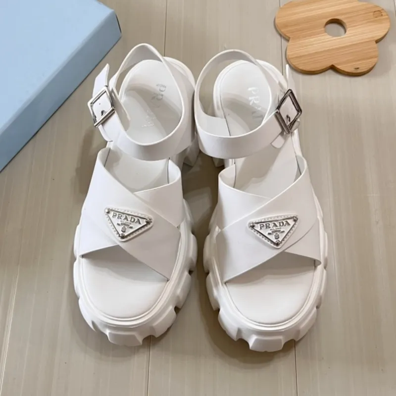 『35-41』 売れ筋 高品質 おしゃれ デザイン感 エレガント 合わせやすい サンダル