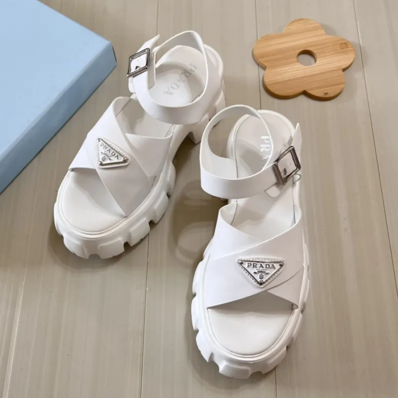 『35-41』 売れ筋 高品質 おしゃれ デザイン感 エレガント 合わせやすい サンダル
