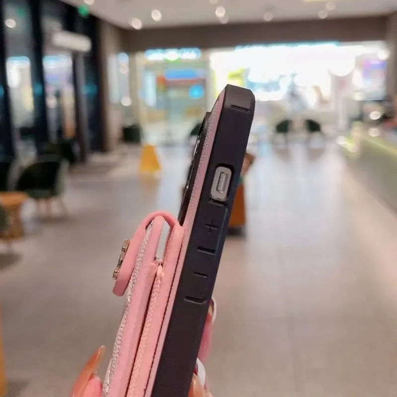 人気爆発中 ファッション シンプル  高品質 多色選べられ カード収納 滑り止め スマホケース