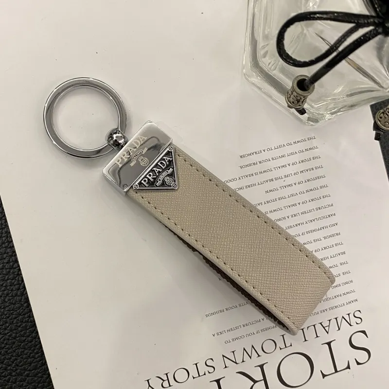 大活躍 ファッション シンプル 高品質 軽量 耐摩耗性  モダン キーホルダー