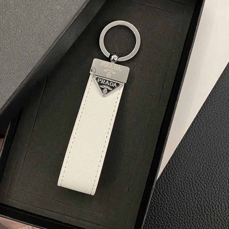 大活躍 ファッション シンプル 高品質 軽量 耐摩耗性  モダン キーホルダー