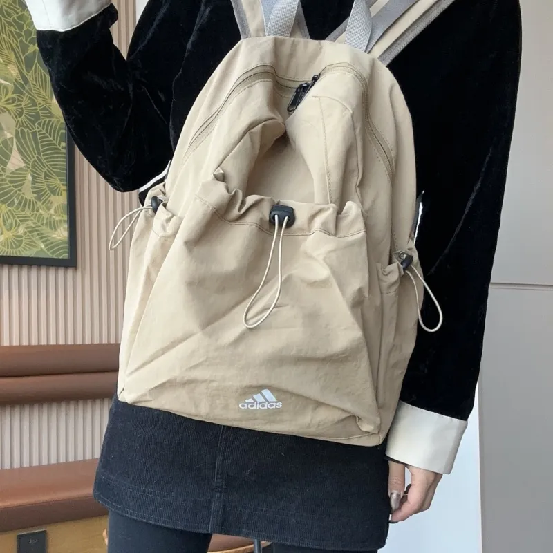 新作入荷 トレンド シンプル 高品質 大容量 耐久性 軽量リュックサック