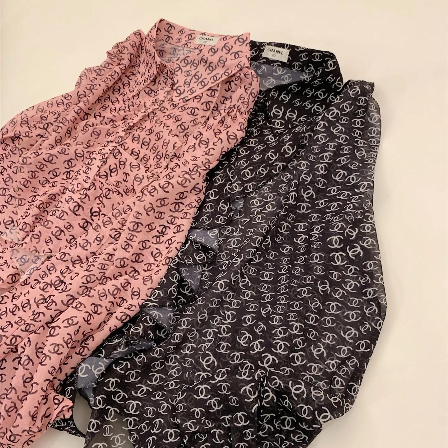 『S-L』透け感 フェミニン 軽やか 上品 フリル レース シフォン シャツ