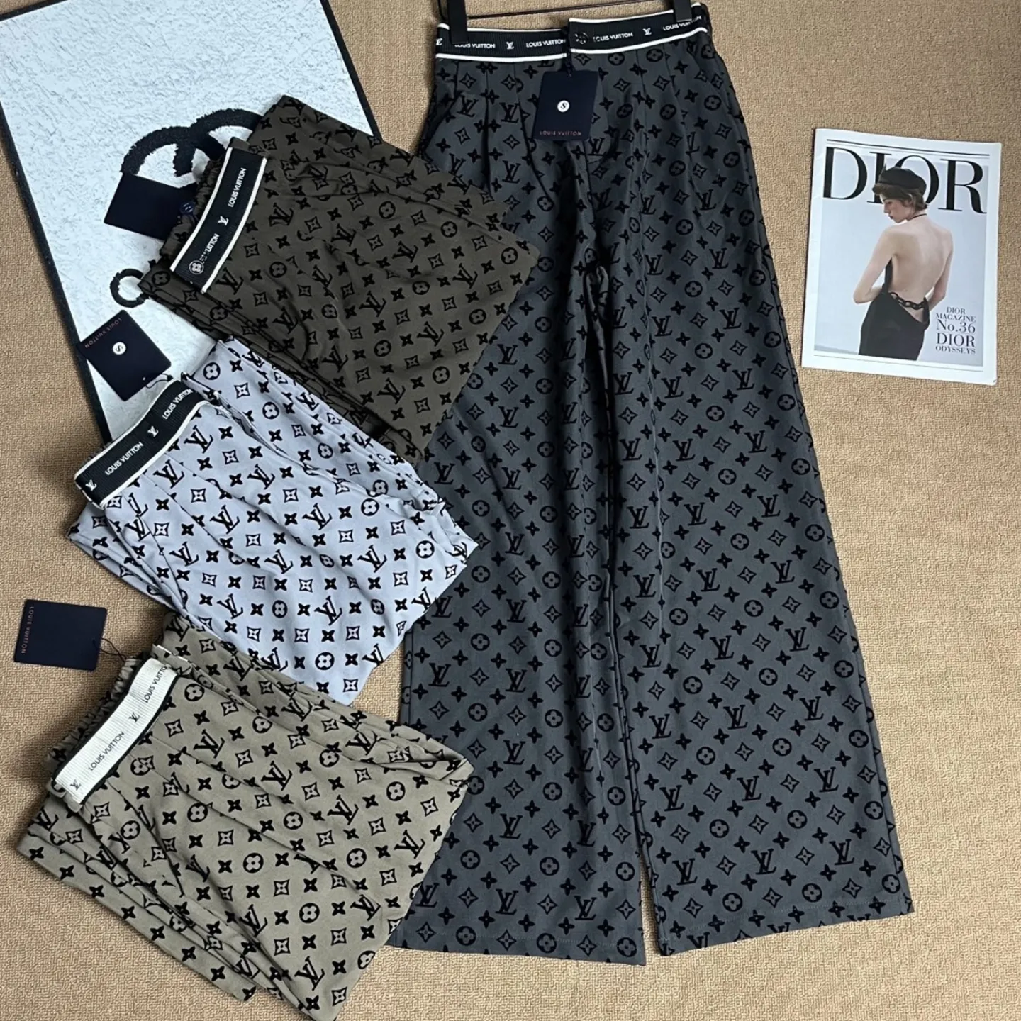 『S-XL』高級質感 インクルーシブ フロッキー レター デザイン アルファベット テープ カジュアル ロングパンツ