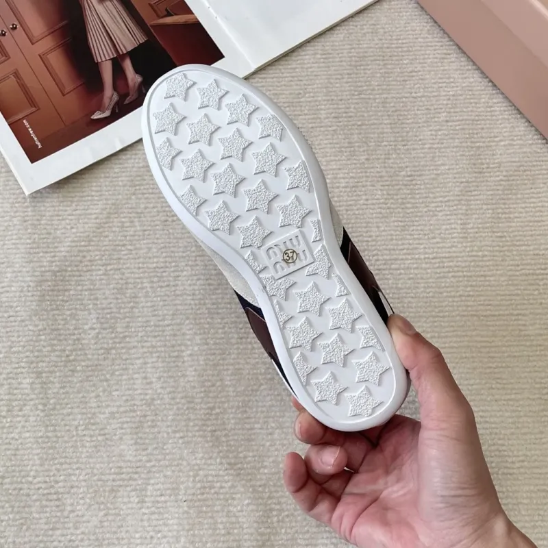 『35-40』爆売れ中 トレンド 高品質 合わせやすい 疲れにくい 履き心地 カジュアルシューズ