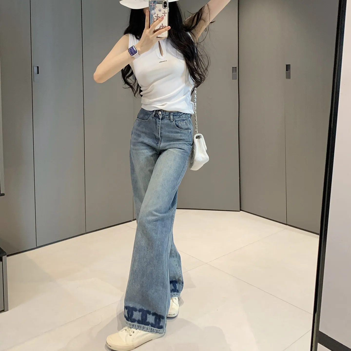 『S-L』おしゃれ ウォッシュ 色落ち防止 加工 デニム 生地 ロゴ 裾 プリント ジーンズ ストレート パンツ