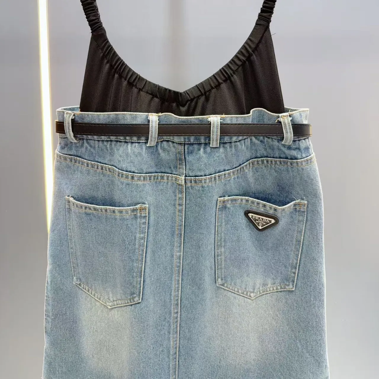 『S-L』超 ピュア スタイル 抜群 高く見せ ボディ ライン ギャル 元気 レトロ デニム ストラップ ワンピース