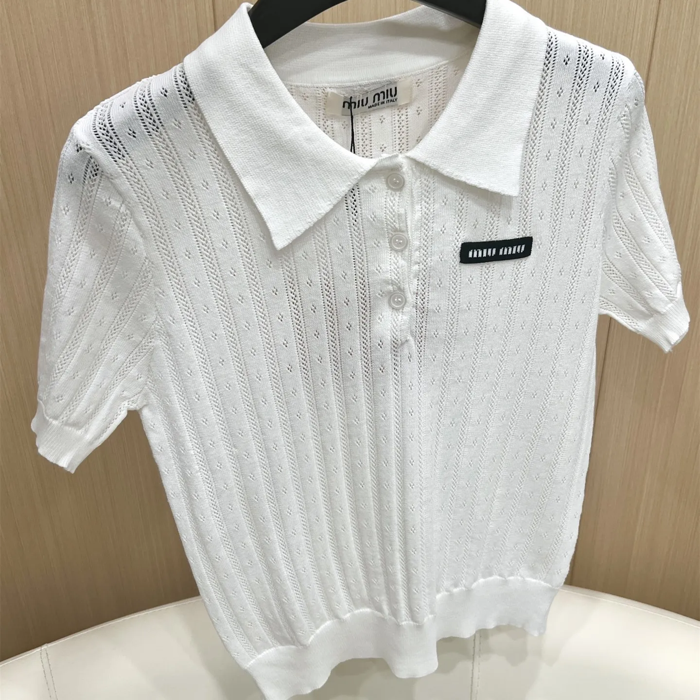 『S-L』クラシック 高級感 ミニ ポロ カラー デザイン 縦 ストライプ ジャカード 透かし 編み ポロ 半袖 ベスト