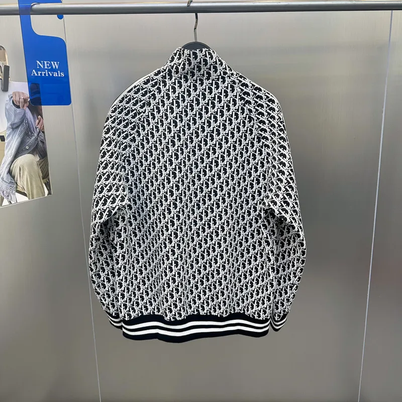 『S-2XL』デイリー使いに最適 トレンド最先端 洗練されたデザイン トレンディ 夏らしい シャツ-副本