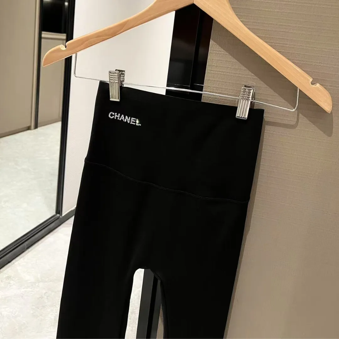 『フリーサイズ』激売れ中 美人度アップ 手触り良く ファッション シンプル トップス/パンツ