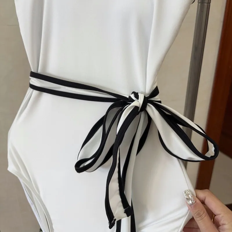 【S-XL】魅力的 誰が着ても美しく見える 肉を覆う ワンピース水着
