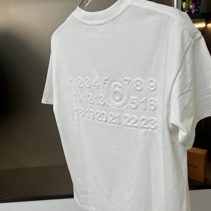 『S-XL』激売れ中 憧れ 絶対欲しい ファッション エンボス加工 半袖 Ｔシャツ
