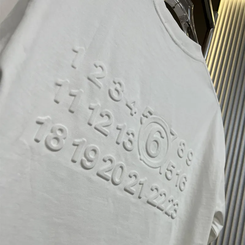 『S-XL』激売れ中 憧れ 絶対欲しい ファッション エンボス加工 半袖 Ｔシャツ