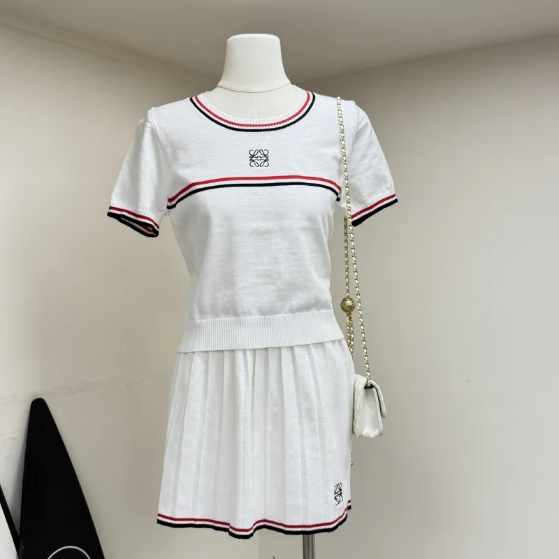 『フリーサイズ』激安セール 質感のいい 気質いい 美人度アップ ニットスーツ