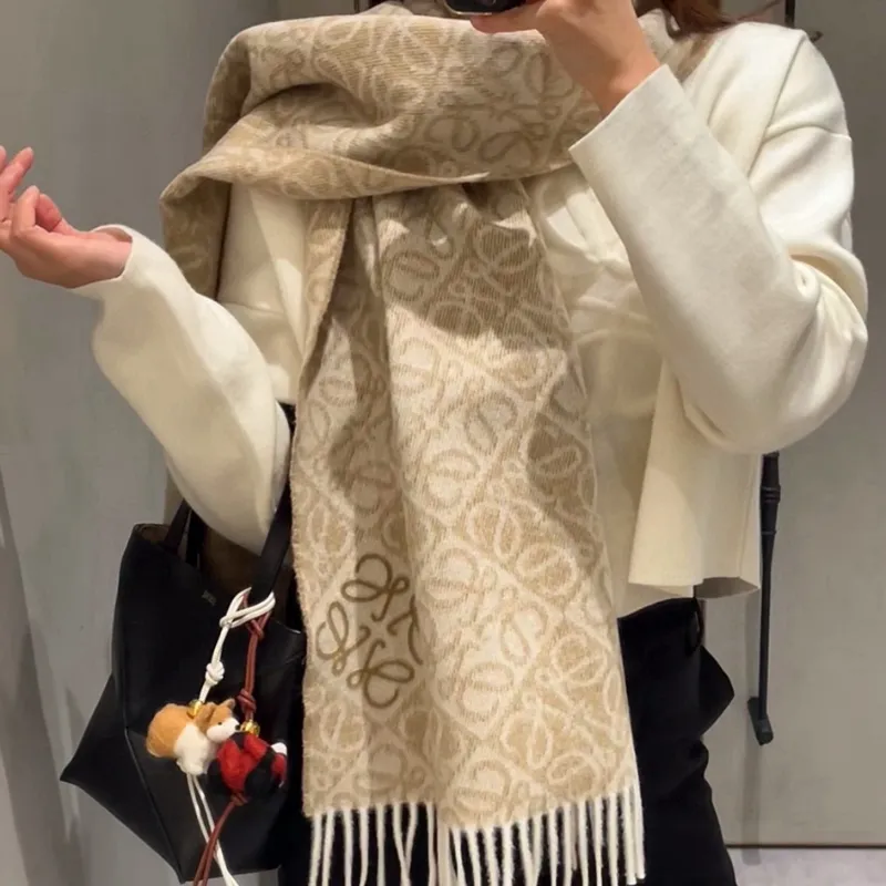 高級感 抜群 人気急上昇 ファッション  男女兼用 暖かい カシミヤ ふんわり スカーフ