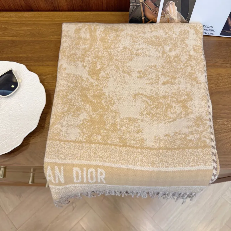 気質満点 上品 優雅 柔らかい 暖かい ファッション カシミヤ生地 マフラー