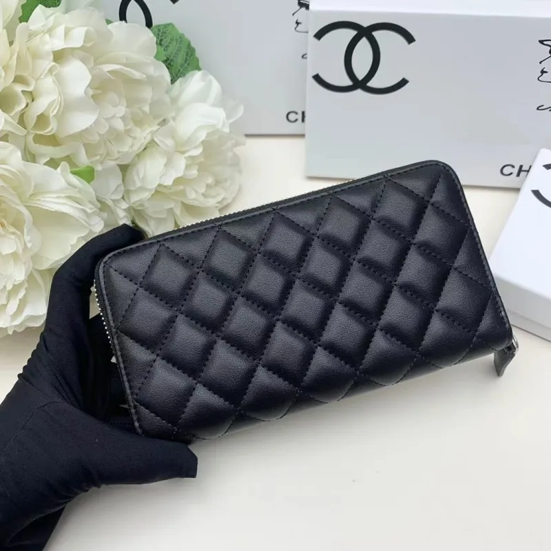 売り切れ必至 軽量 高品質 魅力的 シンプル 合わせやすい デザイン満点  財布