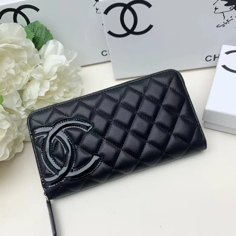 売り切れ必至 軽量 高品質 魅力的 シンプル 合わせやすい デザイン満点  財布
