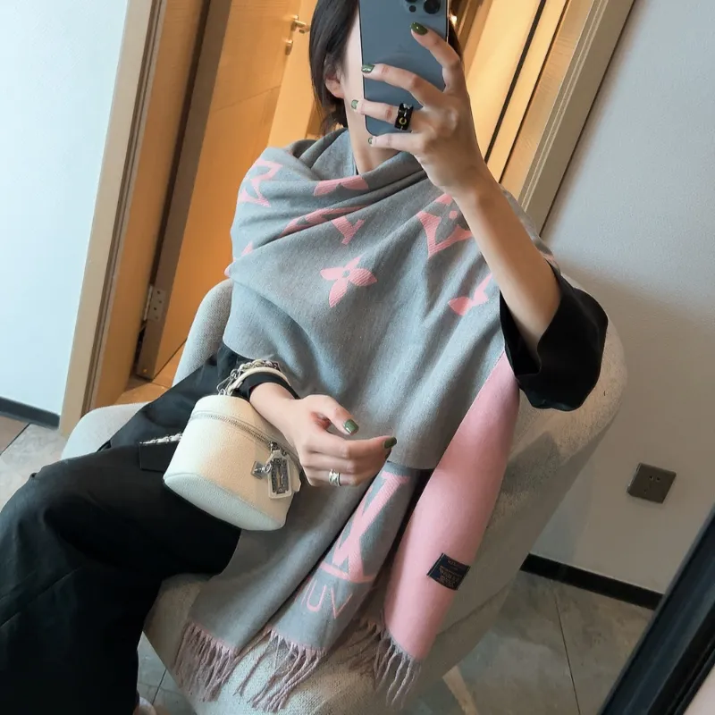 超人気商品 トレンド感満載 ふわふわシミヤ生地  柔らかい マフラー