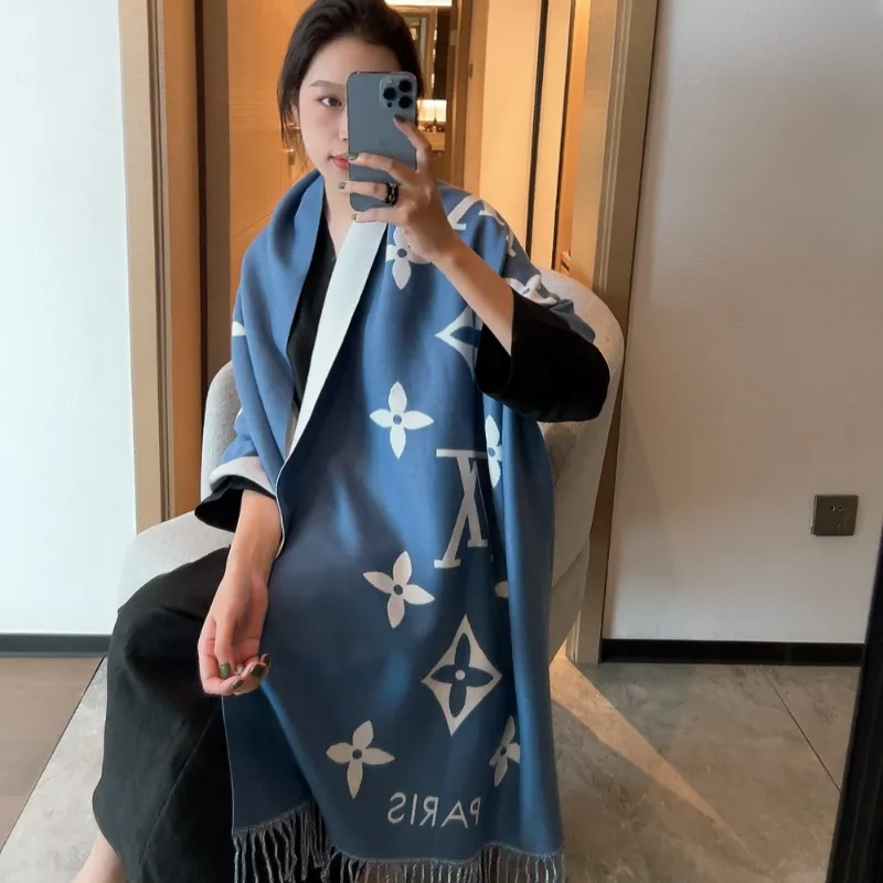 超人気商品 トレンド感満載 ふわふわシミヤ生地  柔らかい マフラー