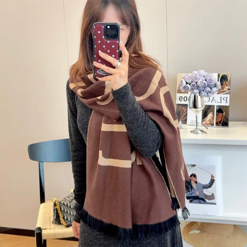 高級感あふれる 柔らか素材 暖かい ふわふわ 3カラー スカーフ