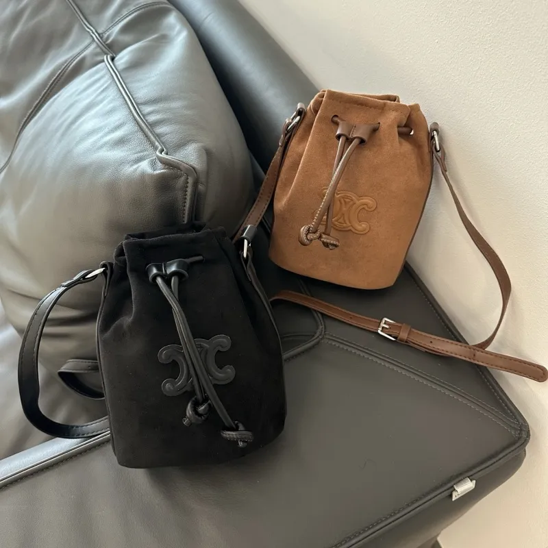 超人気商品 着回し力抜群 組み合わせやすい 魅力的 気質いい クロスボディ バッグ