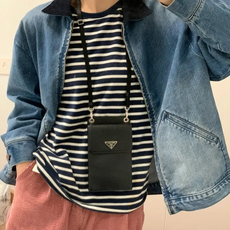 大人らしい トレンド  シンプル クラシック 合わせやすい シュア 斜めがけ スマホケース