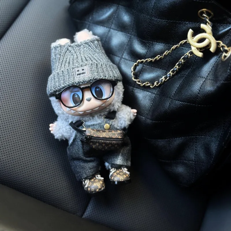 人気上昇中 絶対流行 ファッション かわいい labubuぬいぐるみペンダント 服