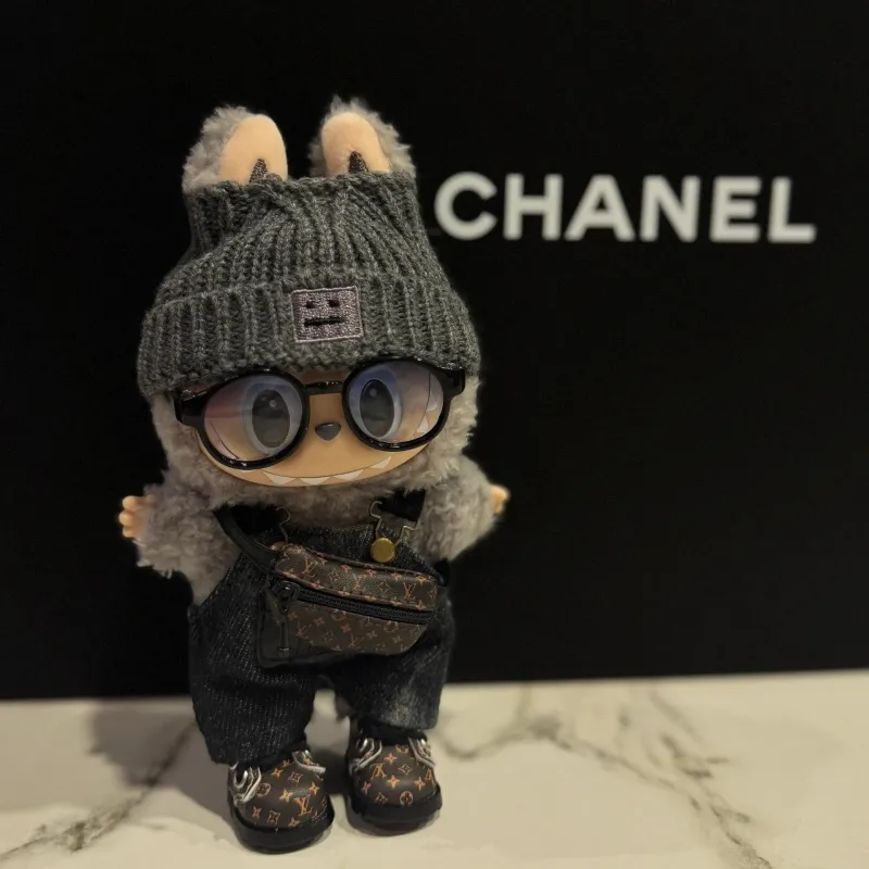 人気上昇中 絶対流行 ファッション かわいい labubuぬいぐるみペンダント 服