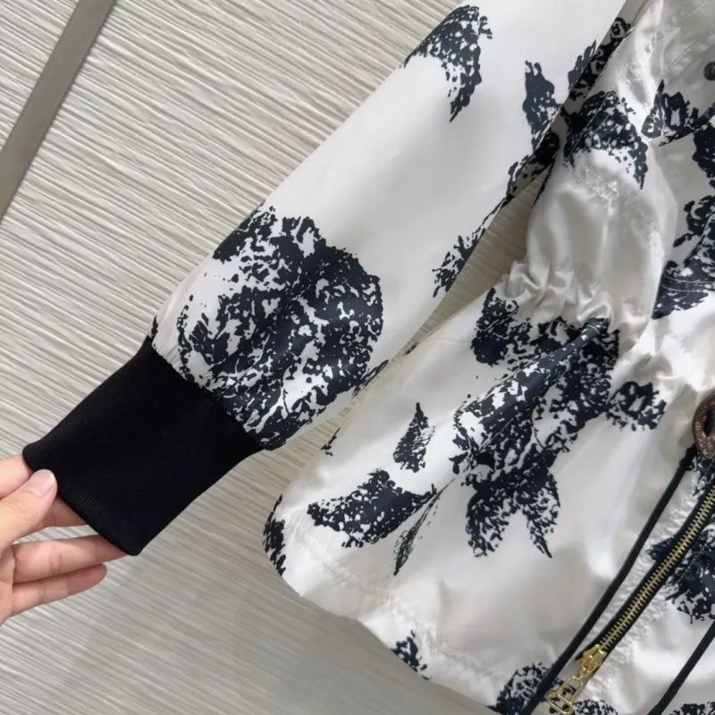 『S-L』人気爆発中 大人気 優しい雰囲気 セレブリティ フード付き プリント セットアップ