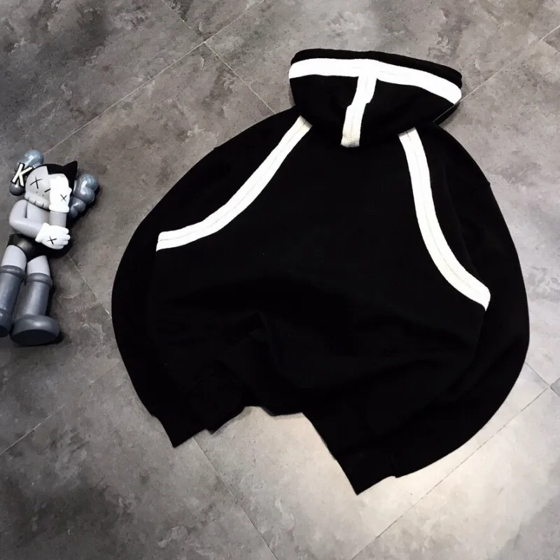 『M-XL』今季も大流行 組み合わせやすい カジュアル フード付き ジッパー アウター