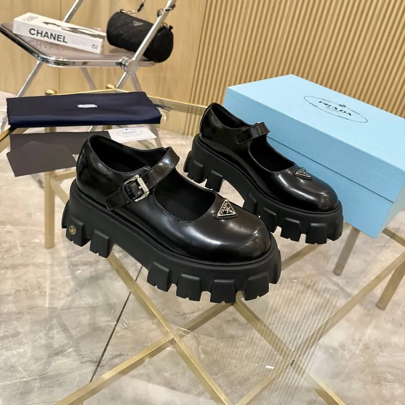 『225-250』激売れ中 美人度アップ ファッション プラットフォーム シューズ