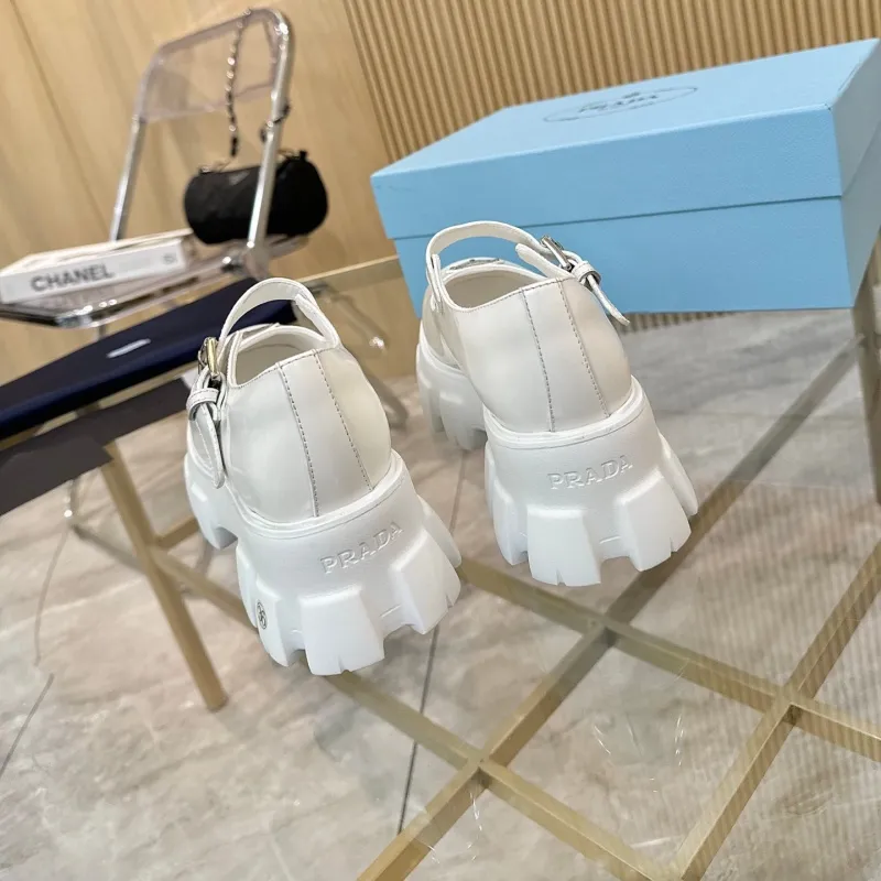 『225-250』激売れ中 美人度アップ ファッション プラットフォーム シューズ
