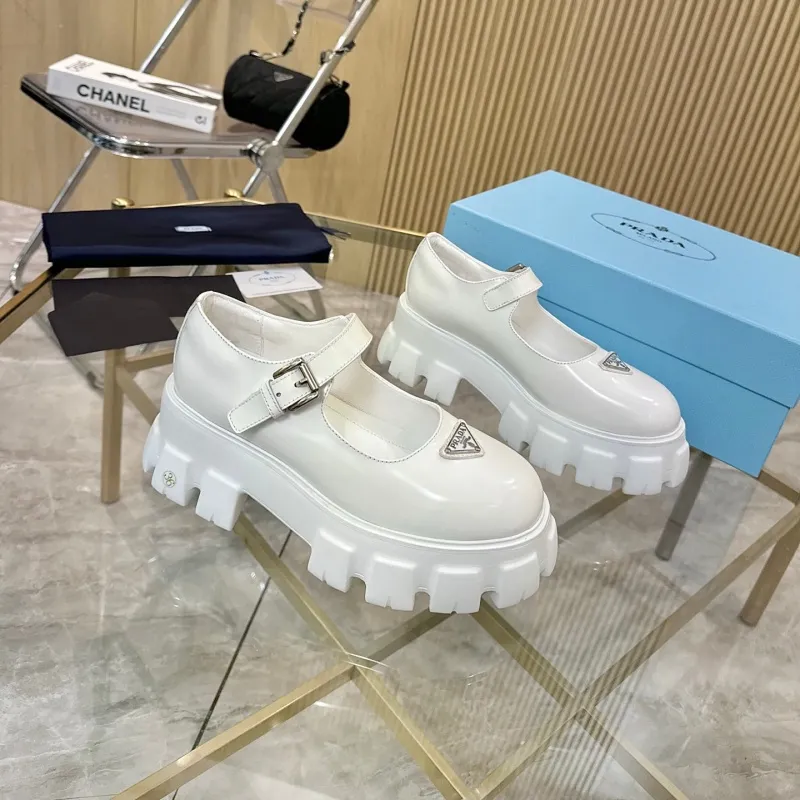 『225-250』激売れ中 美人度アップ ファッション プラットフォーム シューズ