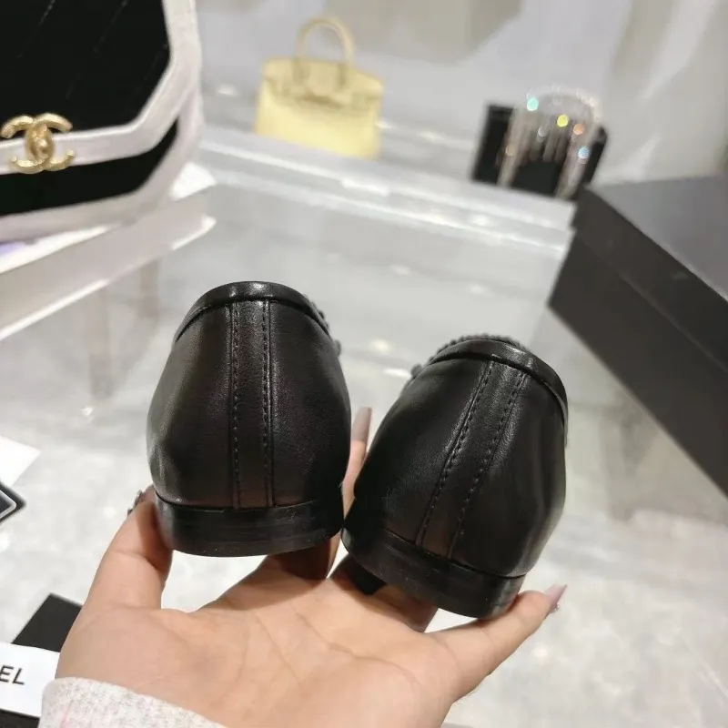 『225-250』今季も大流行 組み合わせやすい ノームコア フラットヒール 丸トゥ シューズ