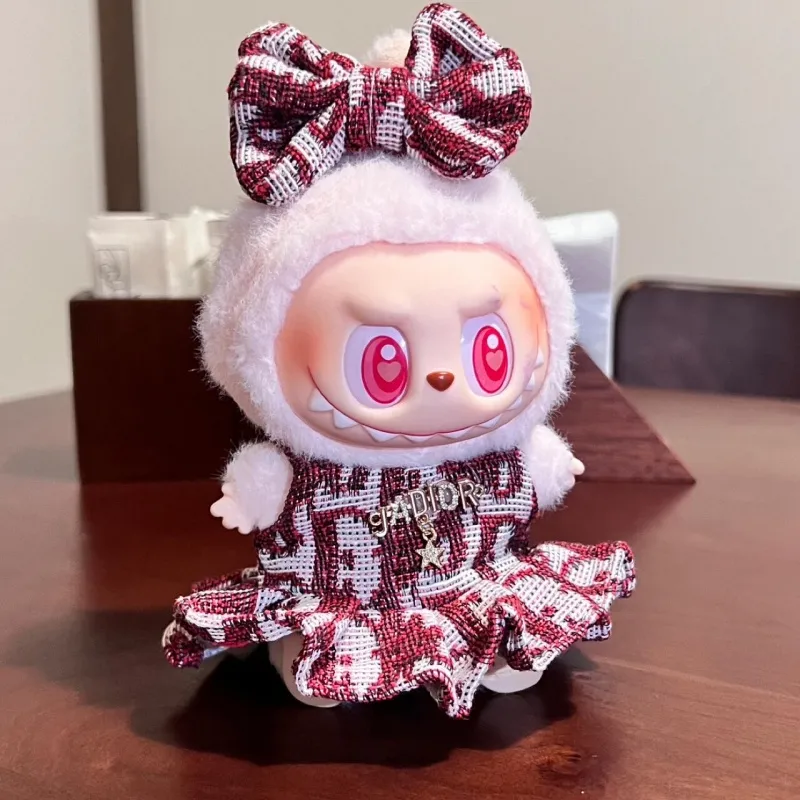「人形を含まず」今季も大流行 高級感 ファッション リボン labubuぬいぐるみペンダント服 服だけ
