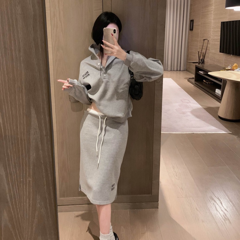 ミュウミュウ　コート　38サイズ MIU MIU - miumiu(ミュウミュウ) コート サイズ38 S レディース