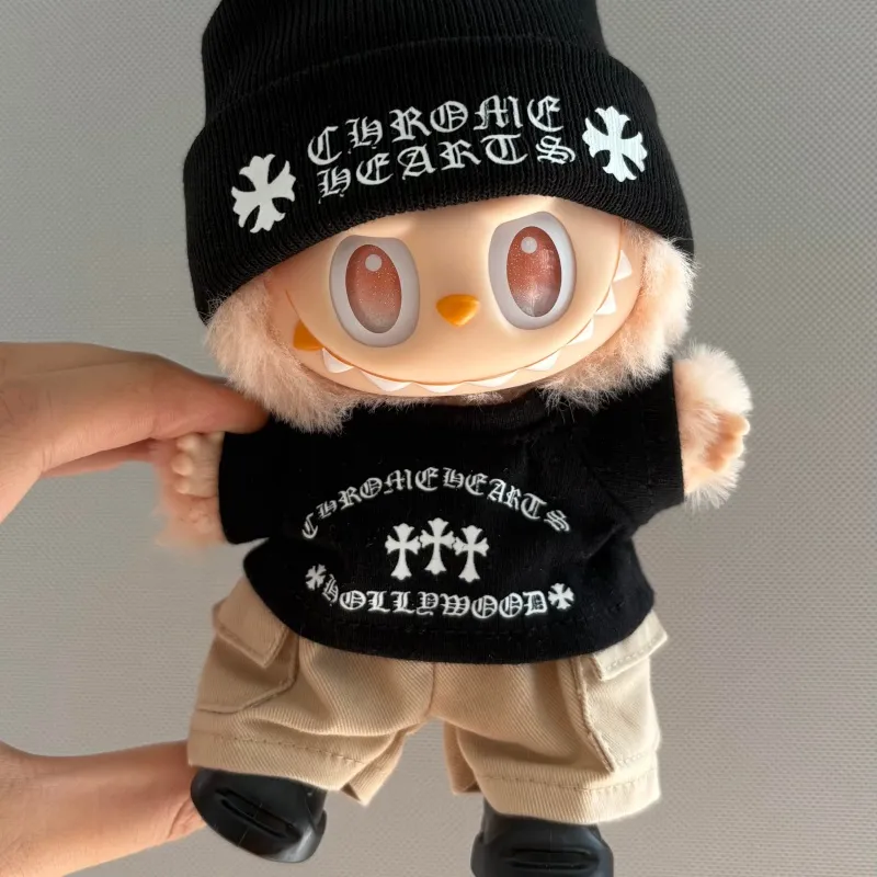 「人形を含まず」今季も大流行 組み合わせやすい おしゃれ labubuぬいぐるみペンダント服 服だけ