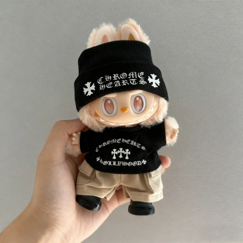 「人形を含まず」今季も大流行 組み合わせやすい おしゃれ labubuぬいぐるみペンダント服 服だけ